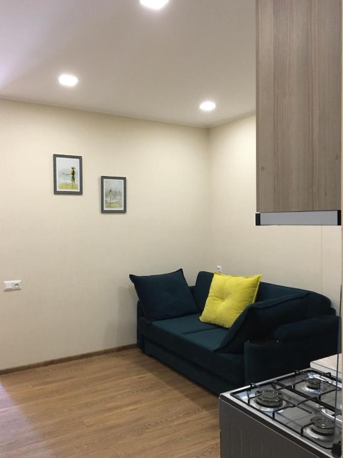 Cosy Apartment Near The Sea Батуми Екстериор снимка