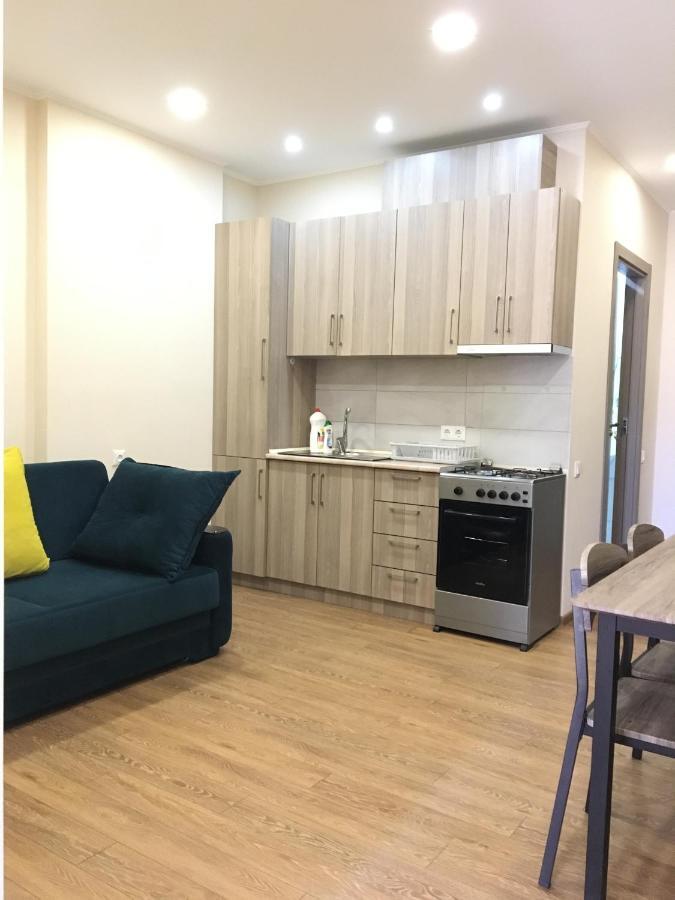 Cosy Apartment Near The Sea Батуми Екстериор снимка