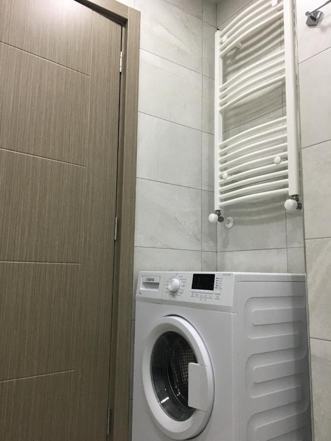 Cosy Apartment Near The Sea Батуми Екстериор снимка