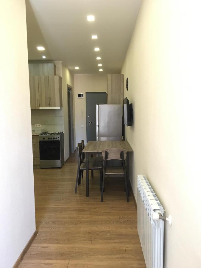 Cosy Apartment Near The Sea Батуми Екстериор снимка